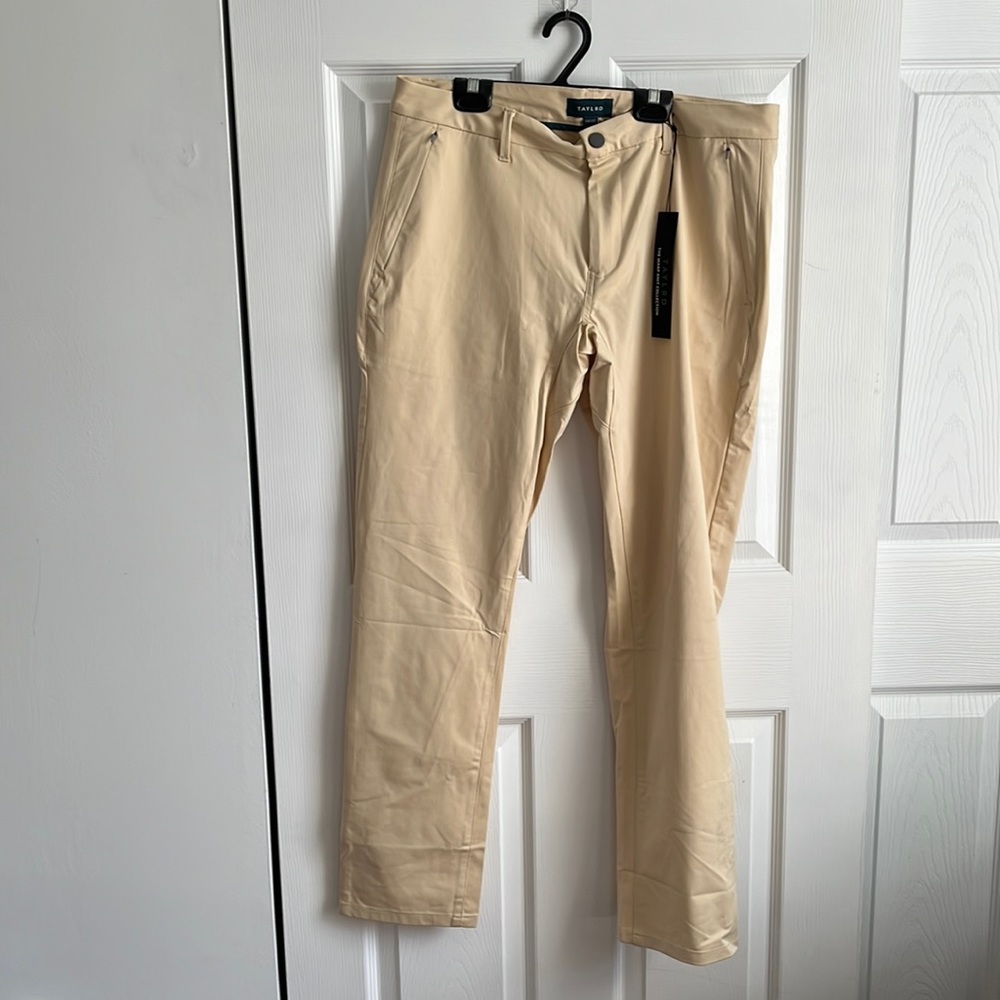 NWT Men’s TAYLRD warp knit collection